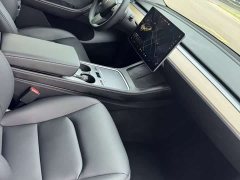 Tesla Model Y standard range rear-wheel drive version - фото 9