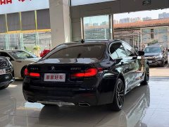 BMW 5 Series facelift 525Li M Sports Package - фото 16