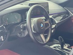 BMW 5 Series facelift 525Li M Sports Package - фото 6
