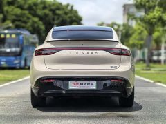 Luxeed Zhijie R7 extended range 251km Max - фото 6