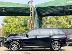 BMW X5 2023 xDrive 30Li Exclusive M Sports Night Package - фото 5