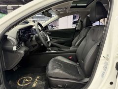 Lexus Elantra 2022 1.5L CVT LUX Premium Edition - фото 13