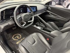 Lexus Elantra 2022 1.5L CVT LUX Premium Edition - фото 16