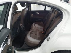 BMW 1 Series facelift 120i M Sports Night Edition - фото 15