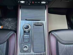Ford Explorer EcoBoost 285 four-wheel drive titanium version 7 seats - фото 9