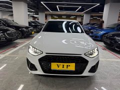 Audi A4L 40 TFSI luxury and dynamic - фото 2