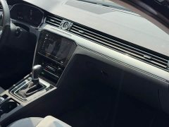 Volkswagen Magotan 2023 2 Million Edition 330TSI DSG Leading - фото 10