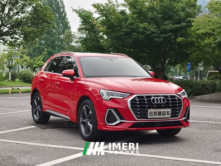 Audi Q3 35 TFSI Fashionable and Dynamic (1.4T) - автомобиль из Китая