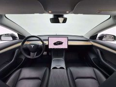 Tesla Model 3 rear-wheel drive version - фото 3