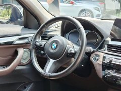 BMW X2 sDrive25i leading M sports package - фото 10