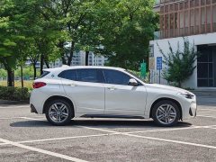 BMW X2 sDrive25i leading M sports package - фото 6
