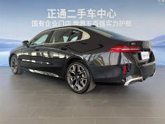 BMW 5 Series 530Li Exclusive M Sports Package - фото 3