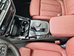 BMW iX3 leading - фото 5