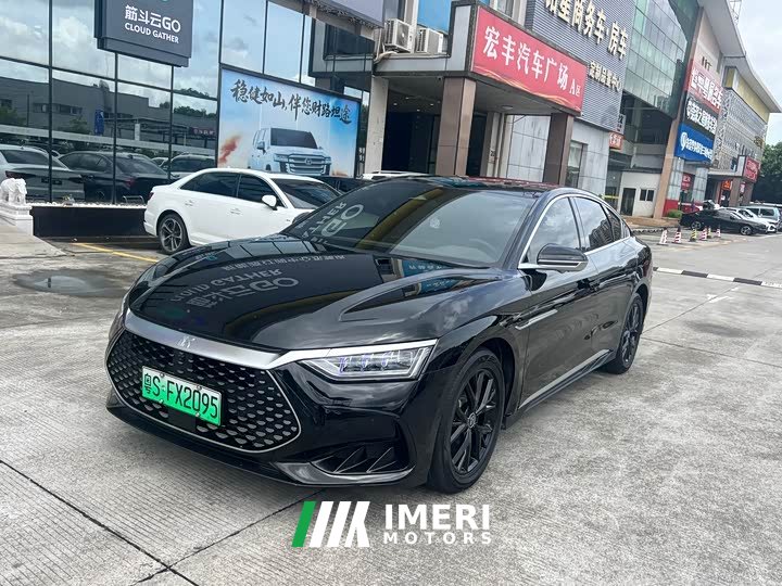 BYD Han DM-i Honor Edition 121KM Premium Type - автомобиль из Китая