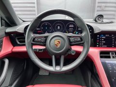 Porsche Taycan - фото 8