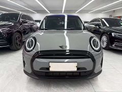 MINI 1.5T Camden Limited Edition Five-door Edition - фото 2