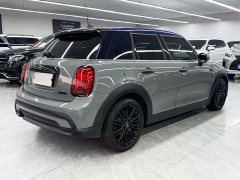 MINI 1.5T Camden Limited Edition Five-door Edition - фото 6