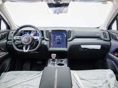 Hongqi HS3 PHEV 125km Jinwei PLUS 2 million commemorative edition - фото 6