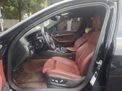 BMW 5 Series Facelift Three 530Li Exclusive M Sports Package - фото 3