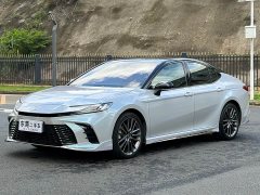 Toyota Camry Dual Engine 2.5HXS Sports Plus Edition - фото 1