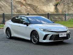 Toyota Camry Dual Engine 2.5HXS Sports Plus Edition - фото 2