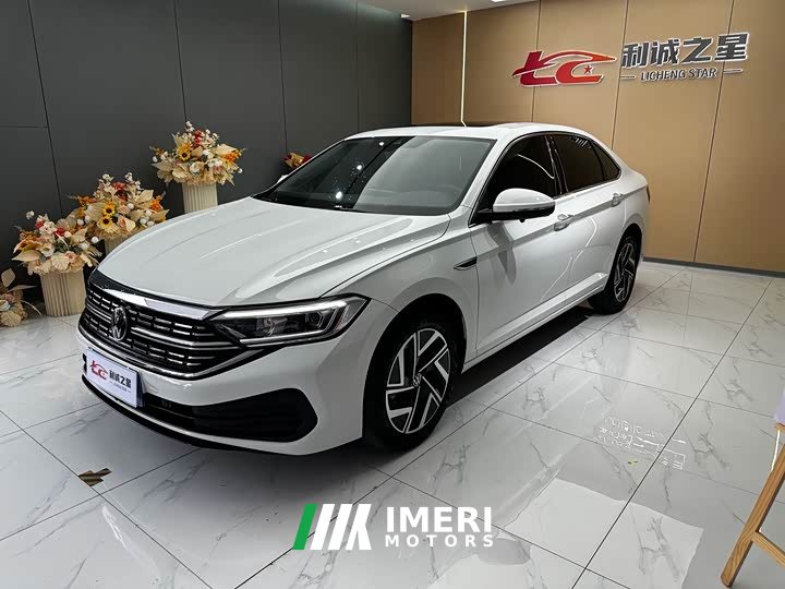 Volkswagen Sagitar 300TSI DSG Super Edition - автомобиль из Китая