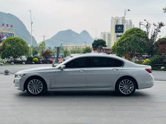 BMW 7 Series 2021 730Li Luxury Package - фото 3