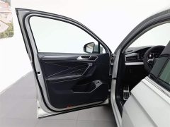 Volkswagen Tiguan L 330TSI automatic two-wheel drive R-Line version - фото 8