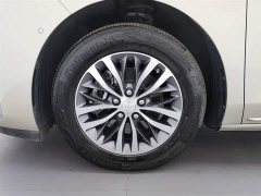 Buick GL8 ES Lu Zun Exclusive - фото 17