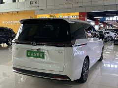 Trumpchi E8 PHEV 150km MAX - фото 20