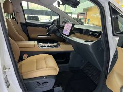 Trumpchi E8 PHEV 150km MAX - фото 8