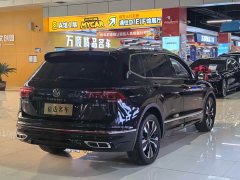 Volkswagen Tiguan L 330TSI automatic two-wheel drive R-Line version - фото 19
