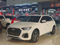 Audi Q5L 2022 40T luxury and dynamic - фото 1