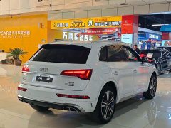 Audi Q5L 2022 40T luxury and dynamic - фото 16