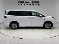 Lynk & Co Summer DM-i 1.5T 180km transcendent type - фото 12