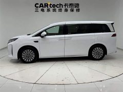 Lynk & Co Summer DM-i 1.5T 180km transcendent type - фото 6