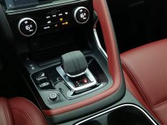 Jaguar E-PACE R-DYNAMIC SE BLACK - фото 13