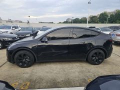 Tesla Model Y rear-wheel drive version - фото 4