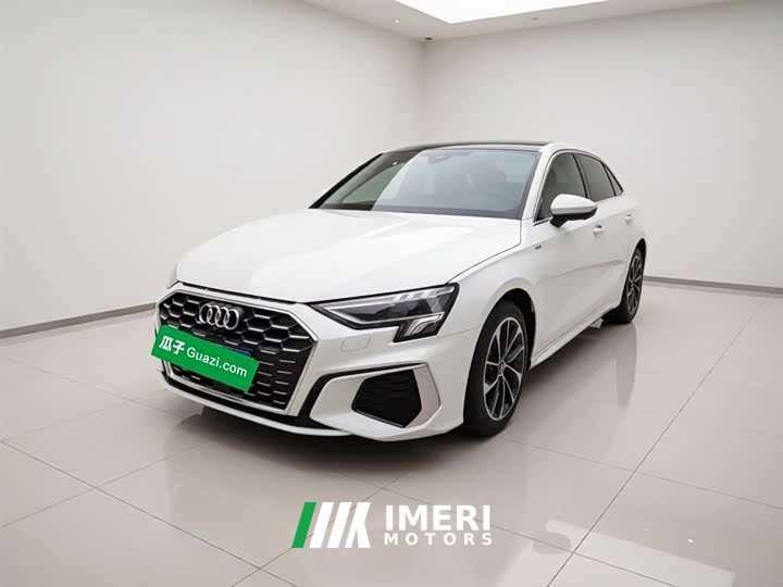 Audi A3 Sportback 35 TFSI aggressive sports - автомобиль из Китая