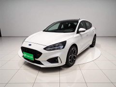 Lynk & Co Focus Sedan EcoBoost 180 Automatic ST Line - фото 1