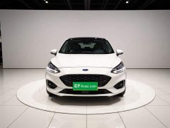 Lynk & Co Focus Sedan EcoBoost 180 Automatic ST Line - фото 2