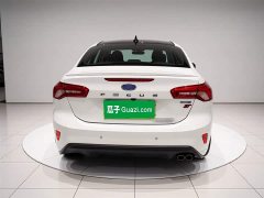 Lynk & Co Focus Sedan EcoBoost 180 Automatic ST Line - фото 3