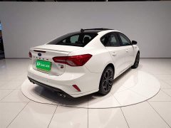 Lynk & Co Focus Sedan EcoBoost 180 Automatic ST Line - фото 4