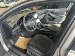 Toyota Avalon 2019 Hybrid 2.5L Luxury Edition China VI - фото 16