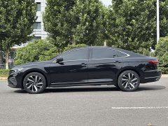 Volkswagen Passat 330TSI Elite Edition - фото 7