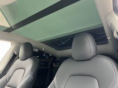 Tesla Model Y standard range rear-wheel drive version - фото 15