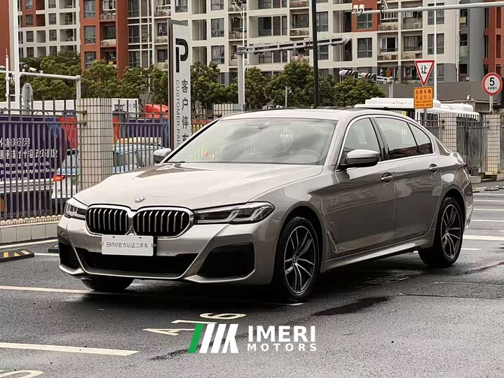 BMW 5 Series facelift 525Li M Sports Package - автомобиль из Китая