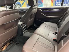 BMW 5 Series facelift 525Li M Sports Package - фото 10