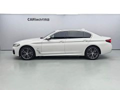 BMW 5 Series 530Li leading M sports package - фото 3