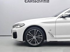 BMW 5 Series 530Li leading M sports package - фото 6